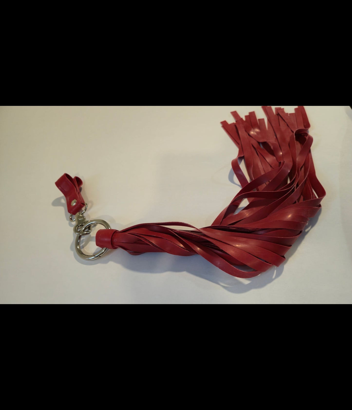 Finger Grip Flogger