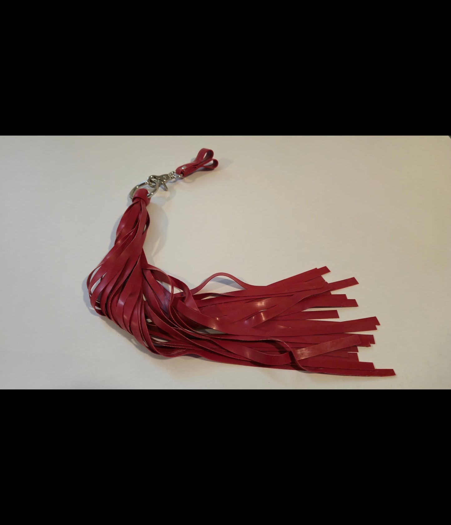 Finger Grip Flogger